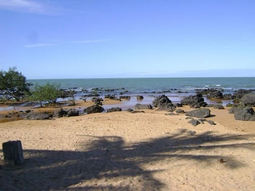 Além de relaxar à beira-mar, Manguinhos oferece várias atividades para enriquecer sua visita.