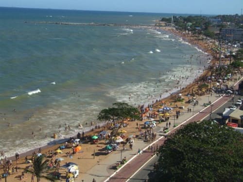 Com águas tranquilas, infraestrutura excelente e uma série de atrações turísticas, essa praia é o destino perfeito para quem busca descanso